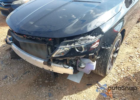 2018 Chevrolet Impala Premier из США, поврежденный, VIN 2G1125S32J9102144